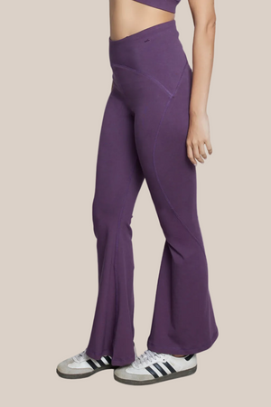 Organic Cotton Flared Training Leggings (Plum)